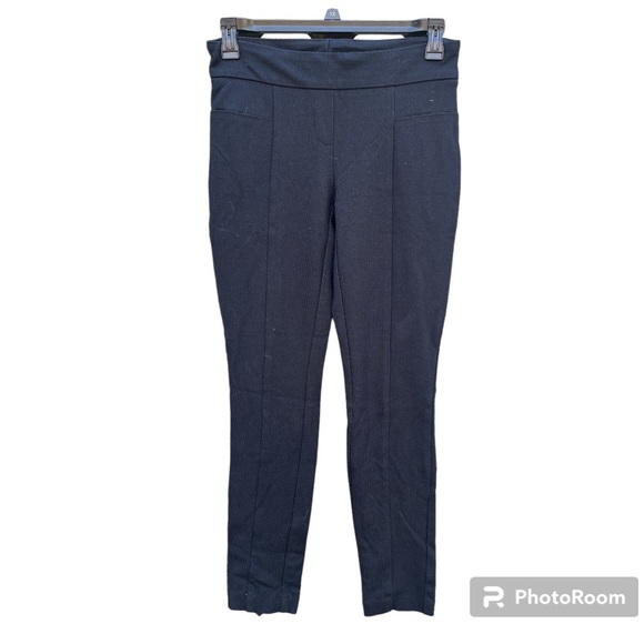 Hilary Radley pull on pants in blue pattern. Size medium - Picture 1 of 11